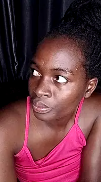 Snapshot of _cutemelania chatting on 02/14/25, 09:10 cutemelania online show from 02/14/25, 09:10