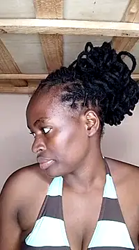 Snapshot of _cutemelania chatting on 02/27/25, 11:17 cutemelania online show from 02/27/25, 11:17