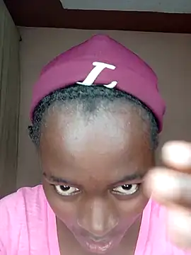 Snapshot of _cutemelania chatting on 11/16/25, 09:03 cutemelania online show from 11/16/25, 09:03