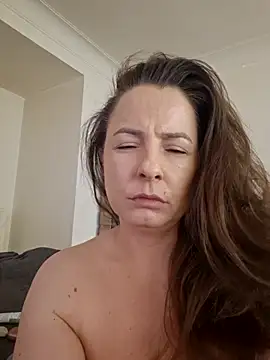 cristalines online show from 10/01/25, 08:08