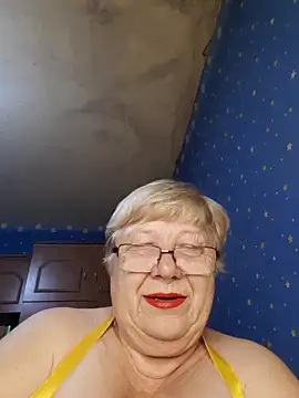 Lena Gaby online show from 10/04/25, 07:21