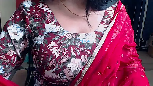 Naiaa-mylove online show from 12/05/25, 07:29