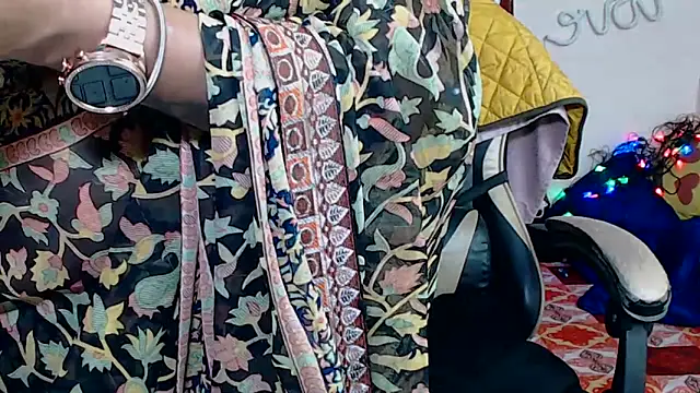 Naiaa-mylove online show from 02/10/26, 06:01