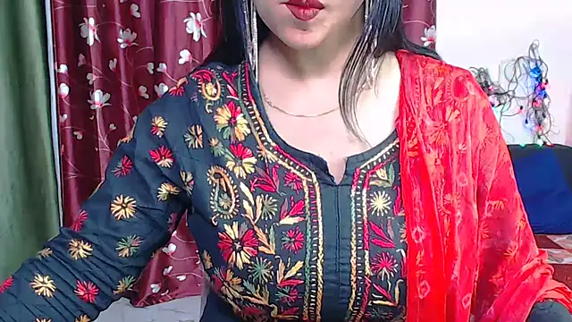 Naiaa-mylove online show from 02/26/26, 05:51