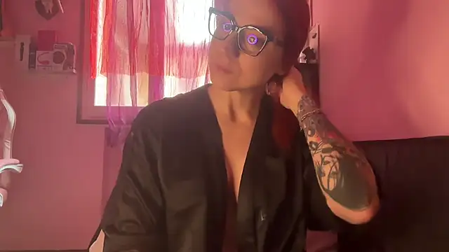 Nikky Divine online show from 03/06/26, 08:53