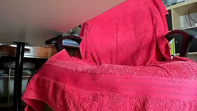 Snapshot of leccaleccafiga chatting on 03/06/25, 03:13 leccaleccafiga online show from 03/06/25, 03:13