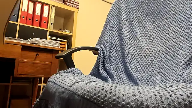 Snapshot of leccaleccafiga chatting on 11/25/25, 08:53 leccaleccafiga online show from 11/25/25, 08:53