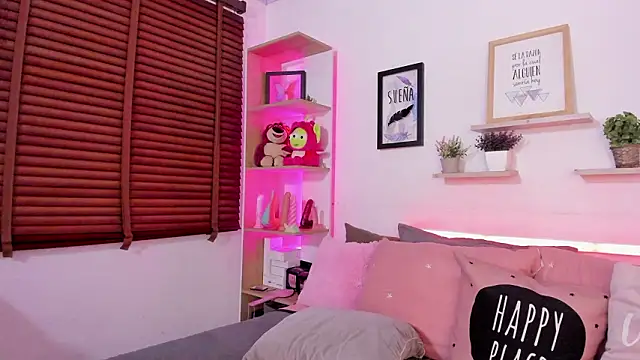 Nata Villalobos online show from 02/17/26, 02:09