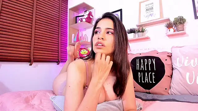 Snapshot of Nata_Villalobos chatting on 02/26/25, 03:46 Nata Villalobos online show from 02/26/25, 03:46