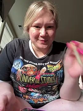 PiggyRose online show from 04/15/26, 10:32