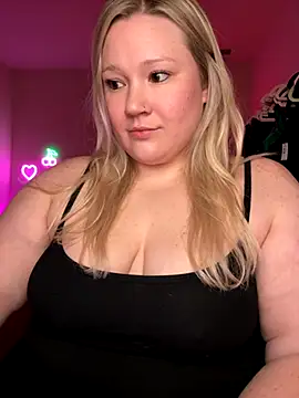 PiggyRose online show from 11/07/25, 11:30