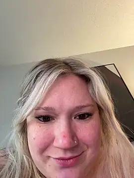 PiggyRose online show from 04/11/26, 10:57