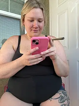 PiggyRose online show from 07/23/26, 10:17