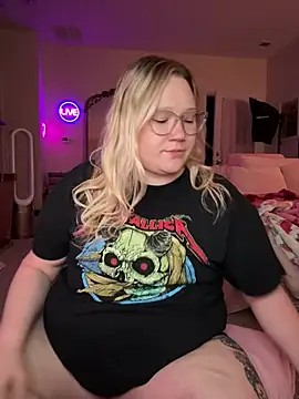 PiggyRose online show from 03/25/26, 12:33