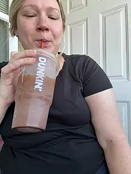 PiggyRose online show from 07/25/26, 02:23