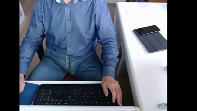 dutchpornking online show from 10/03/25, 06:37