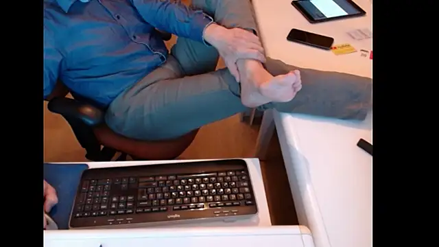 Snapshot of dutchpornking chatting on 04/27/26, 06:39 dutchpornking online show from 04/27/26, 06:39