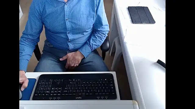 dutchpornking online show from 10/31/25, 09:06