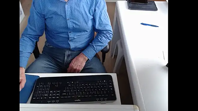 dutchpornking online show from 10/09/25, 07:42