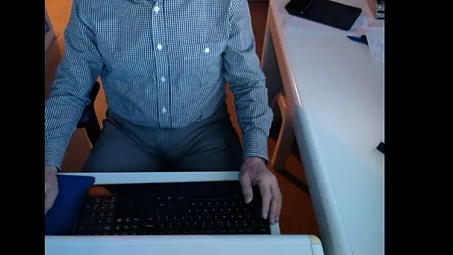 dutchpornking online show from 02/12/26, 07:08