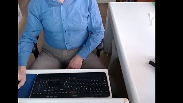 dutchpornking online show from 12/17/25, 09:14