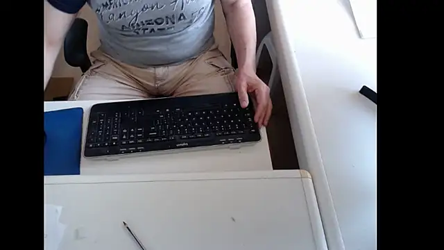 Snapshot of dutchpornking chatting on 05/25/26, 06:34 dutchpornking online show from 05/25/26, 06:34