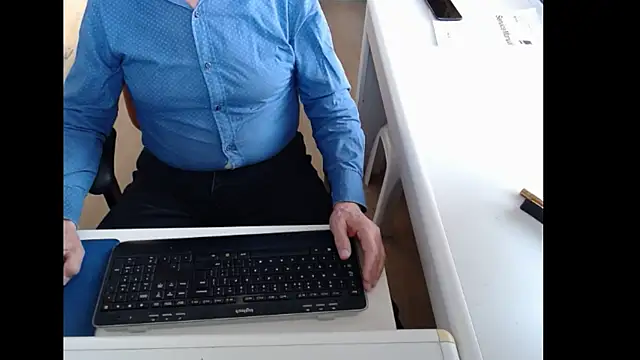 dutchpornking online show from 04/15/26, 06:41