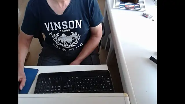 Snapshot of dutchpornking chatting on 07/16/26, 06:10 dutchpornking online show from 07/16/26, 06:10