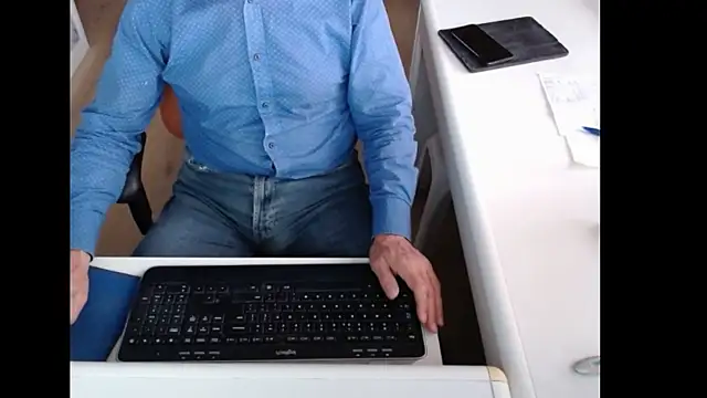 dutchpornking online show from 09/25/25, 06:41