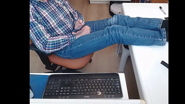 dutchpornking online show from 03/15/25, 04:54