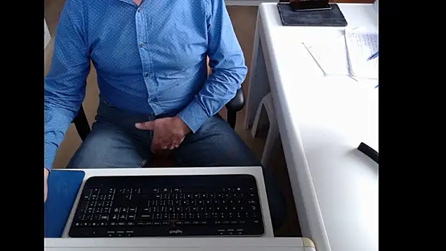 dutchpornking online show from 11/03/25, 09:57