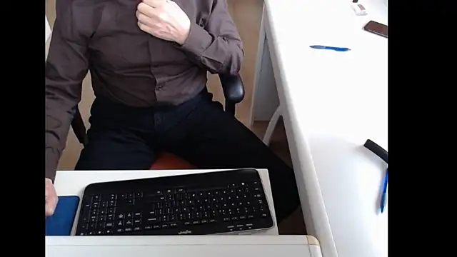 dutchpornking online show from 10/24/25, 08:02