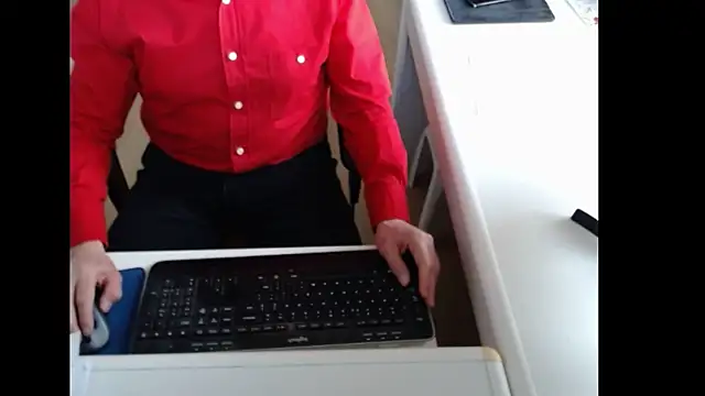 Snapshot of dutchpornking chatting on 05/19/26, 05:36 dutchpornking online show from 05/19/26, 05:36