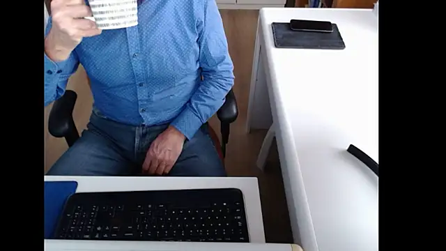 dutchpornking online show from 10/11/25, 07:20