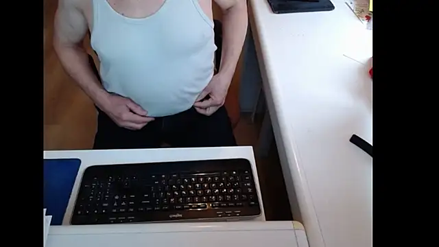 Snapshot of dutchpornking chatting on 05/18/26, 06:40 dutchpornking online show from 05/18/26, 06:40