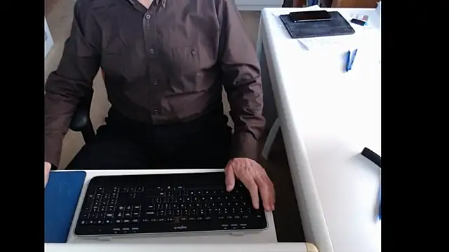 dutchpornking online show from 10/27/25, 07:31