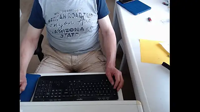 Snapshot of dutchpornking chatting on 05/26/26, 06:11 dutchpornking online show from 05/26/26, 06:11