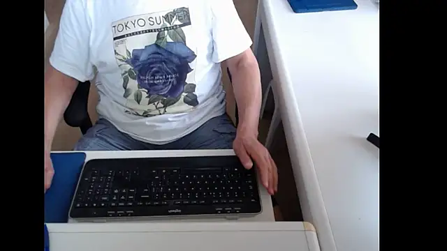Snapshot of dutchpornking chatting on 06/25/26, 05:34 dutchpornking online show from 06/25/26, 05:34