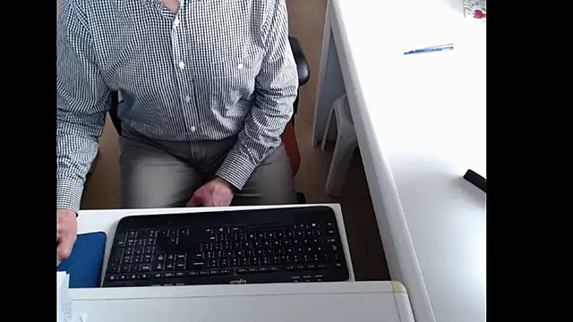Snapshot of dutchpornking chatting on 05/20/26, 06:54 dutchpornking online show from 05/20/26, 06:54