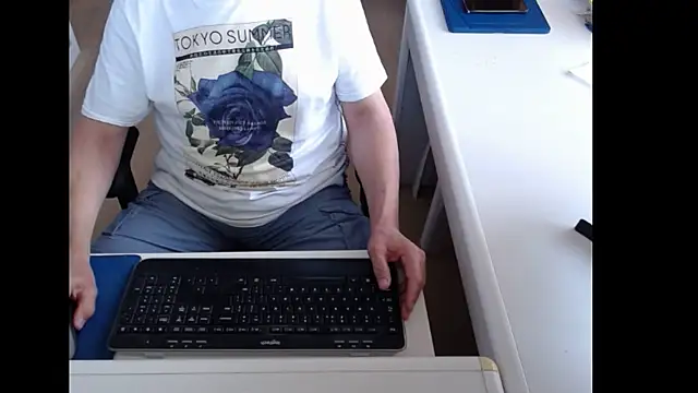Snapshot of dutchpornking chatting on 06/09/26, 06:36 dutchpornking online show from 06/09/26, 06:36