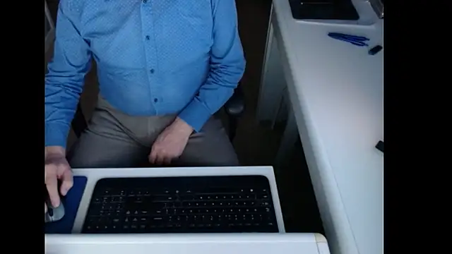 dutchpornking online show from 01/13/26, 07:34