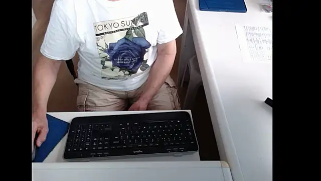 Snapshot of dutchpornking chatting on 06/03/26, 06:36 dutchpornking online show from 06/03/26, 06:36