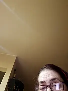 Chriss Tinaa online show from 05/09/26, 02:04