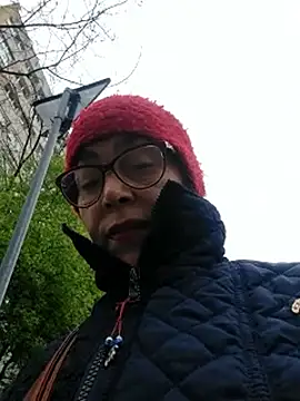 Chriss Tinaa online show from 04/11/26, 07:56