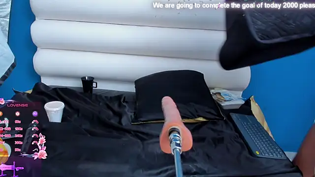 Snapshot of letty_straus chatting on 03/21/25, 01:56 letty straus online show from 03/21/25, 01:56