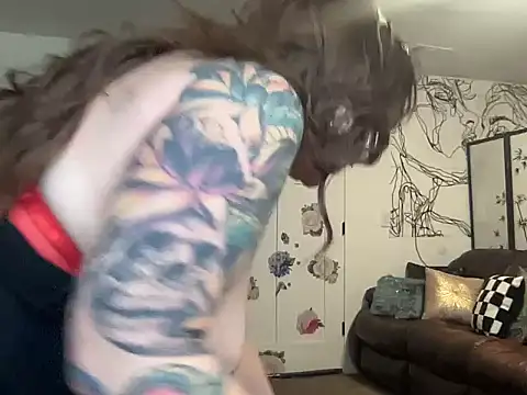 Snapshot of Xoxobigbooty chatting on 12/07/24, 12:03 Xoxobigbooty online show from 12/07/24, 12:03