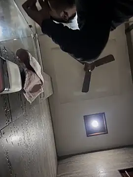 luciferdxm5 online show from 12/05/25, 03:05