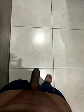 luciferdxm5 online show from 12/03/25, 08:08