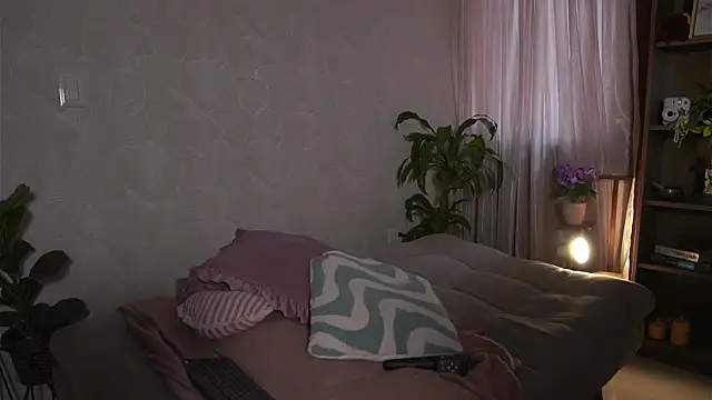 HannahEvanss online show from 04/08/26, 01:23