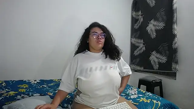 mabigomez00 online show from 06/14/26, 09:43